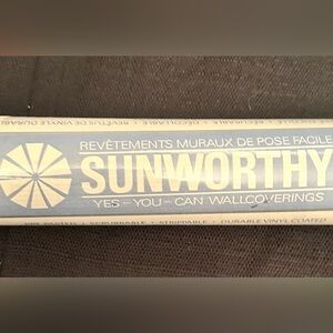 Vintage Roll Of Sunworthy Wallpaper 55.4sq Ft
